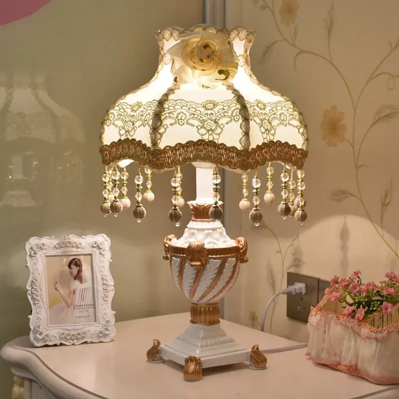 Decor Lighting The Parade - Lampe de table vintage Nordic Princess,